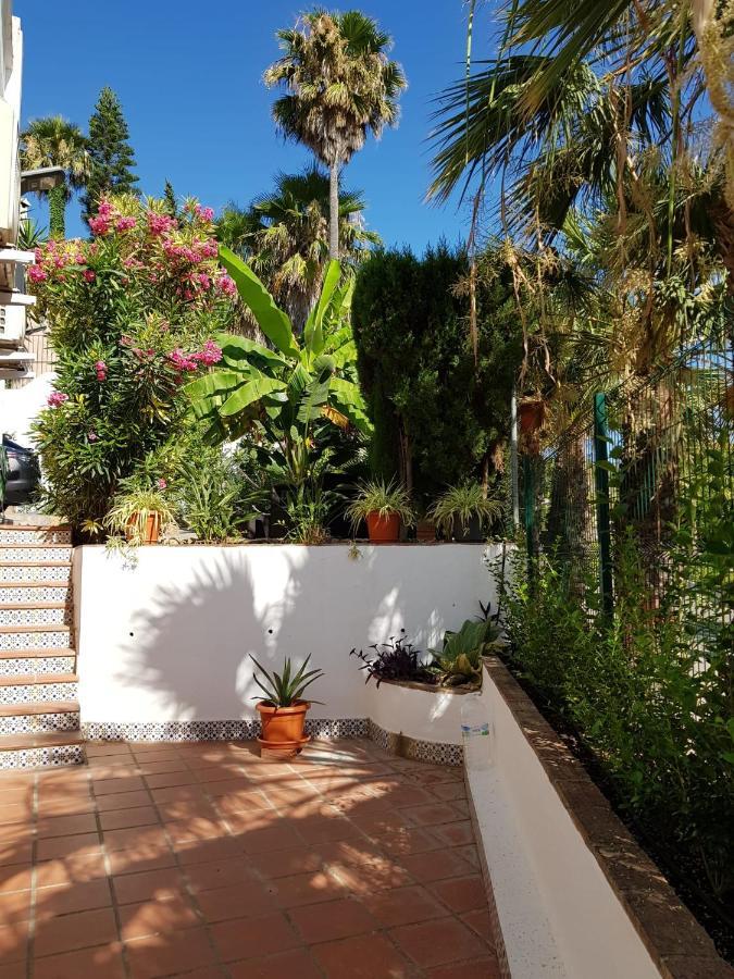 Deluxe Studio Athos 50 Mp Garden Patio Benalmadena Golf & Beach Bagian luar foto