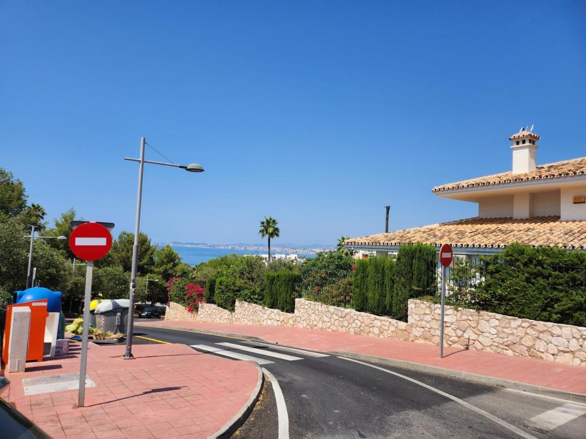 Deluxe Studio Athos 50 Mp Garden Patio Benalmadena Golf & Beach Bagian luar foto